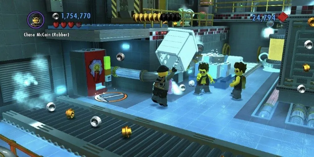 Cảnh sát Lego truy bắt tội phạm trong phòng thí nghiệm trong game Lego City Undercover