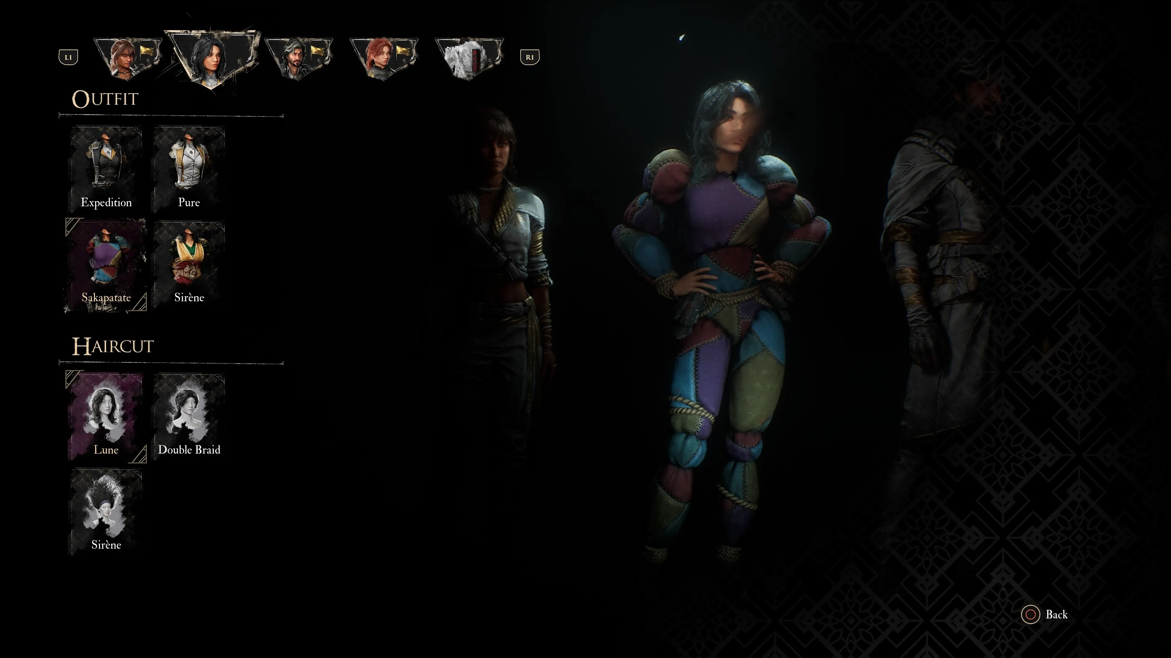Lune trong trang phục Sakapatate màu nâu mô phỏng bao khoai tây trong game Clair Obscur Expedition 33