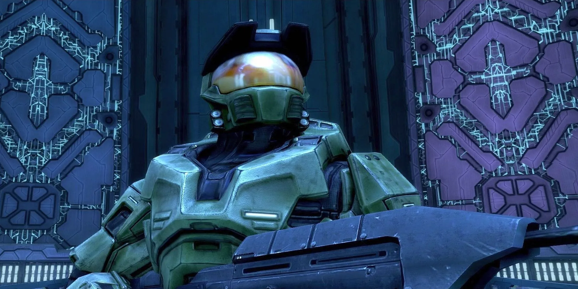 Master Chief nhìn lên trong Halo: Combat Evolved Anniversary