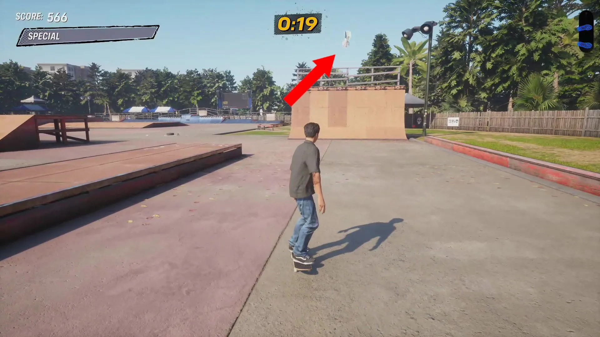 Cụm tiền mặt đầu tiên trên đường dốc phía đông sân trượt Kona trong Tony Hawk's Pro Skater