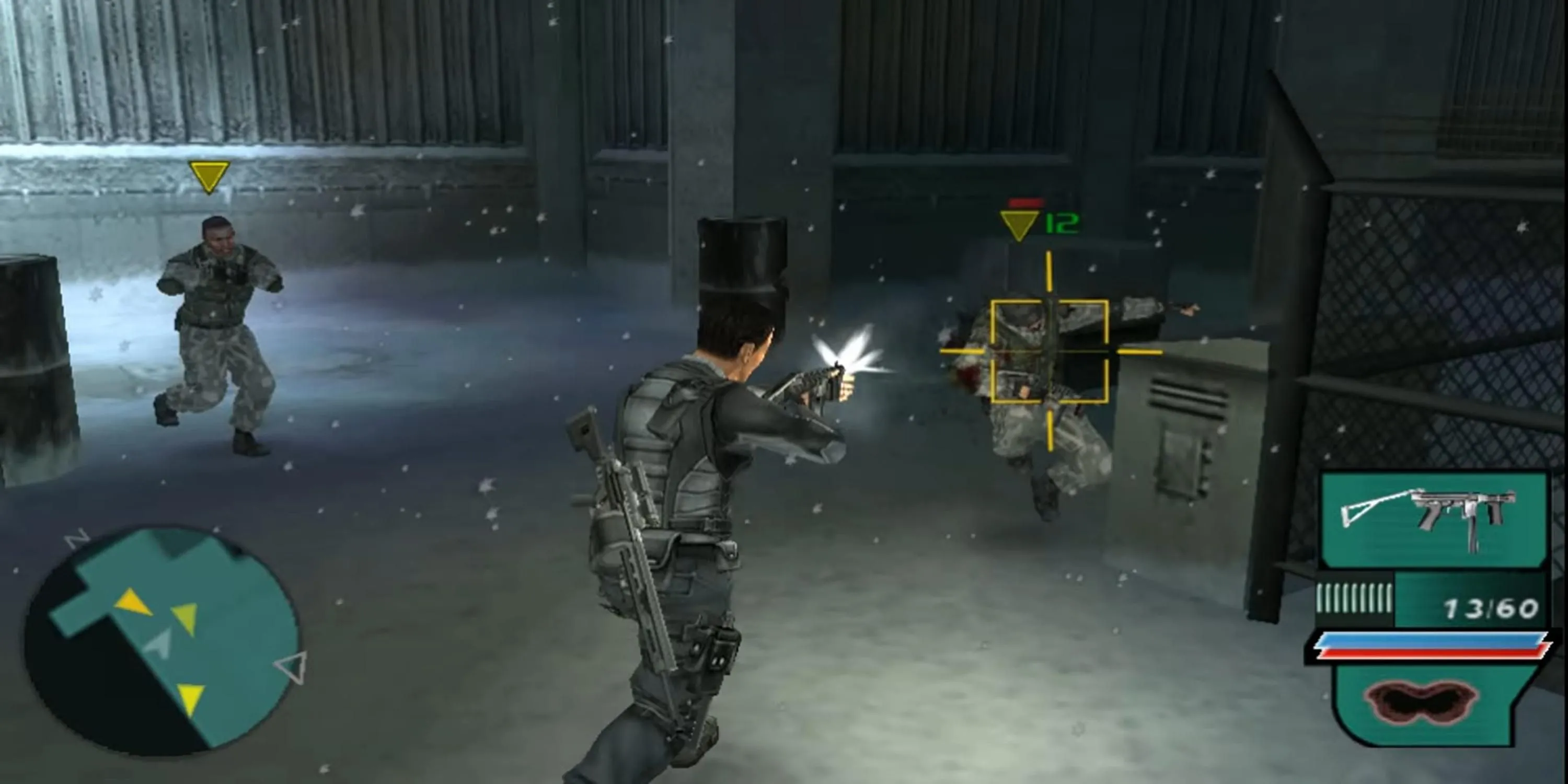 Gabe Logan bắn súng vào một tên lính trong Syphon Filter Dark Mirror