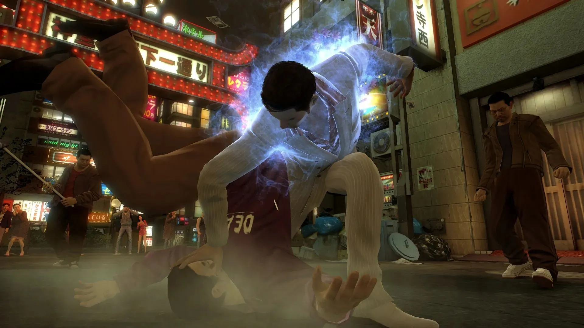 Kiryu Kazuma trong một cảnh chiến đấu kịch tính ở Yakuza 0 Director's Cut