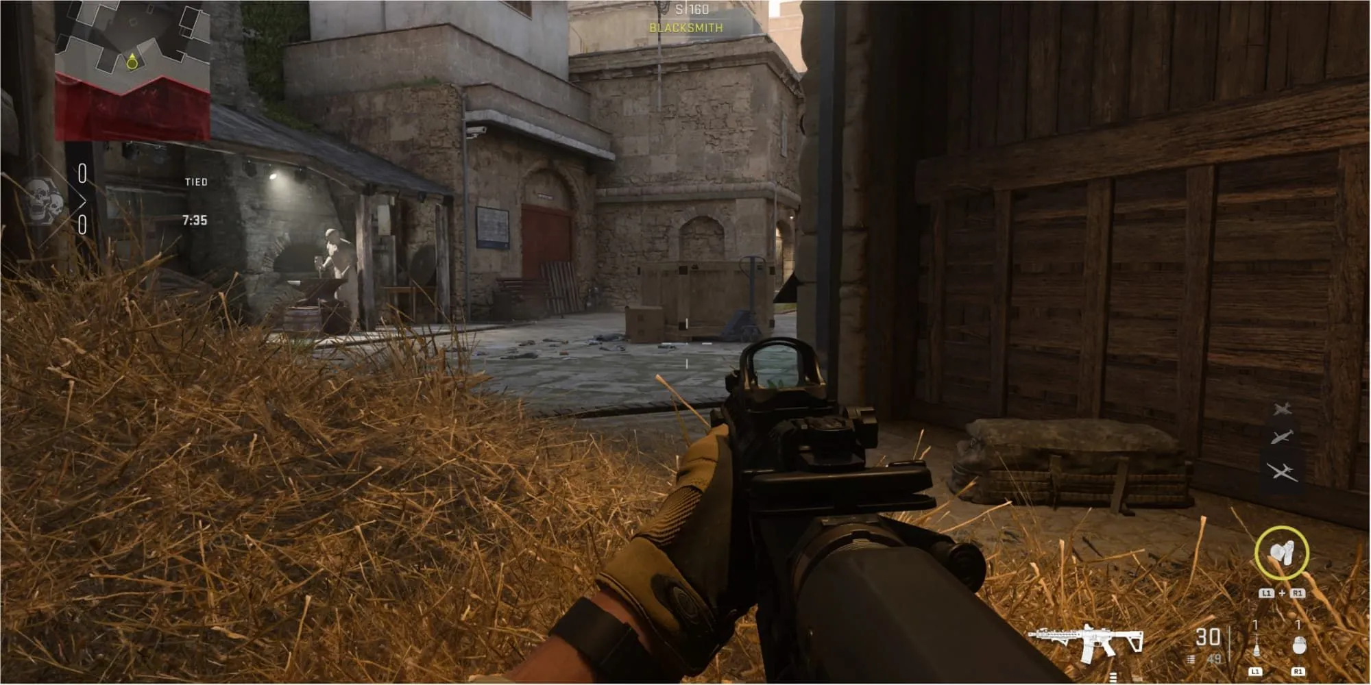 Người chơi Call of Duty Modern Warfare 2 ẩn nấp trong chuồng ngựa tại pháo đài Al Bagra