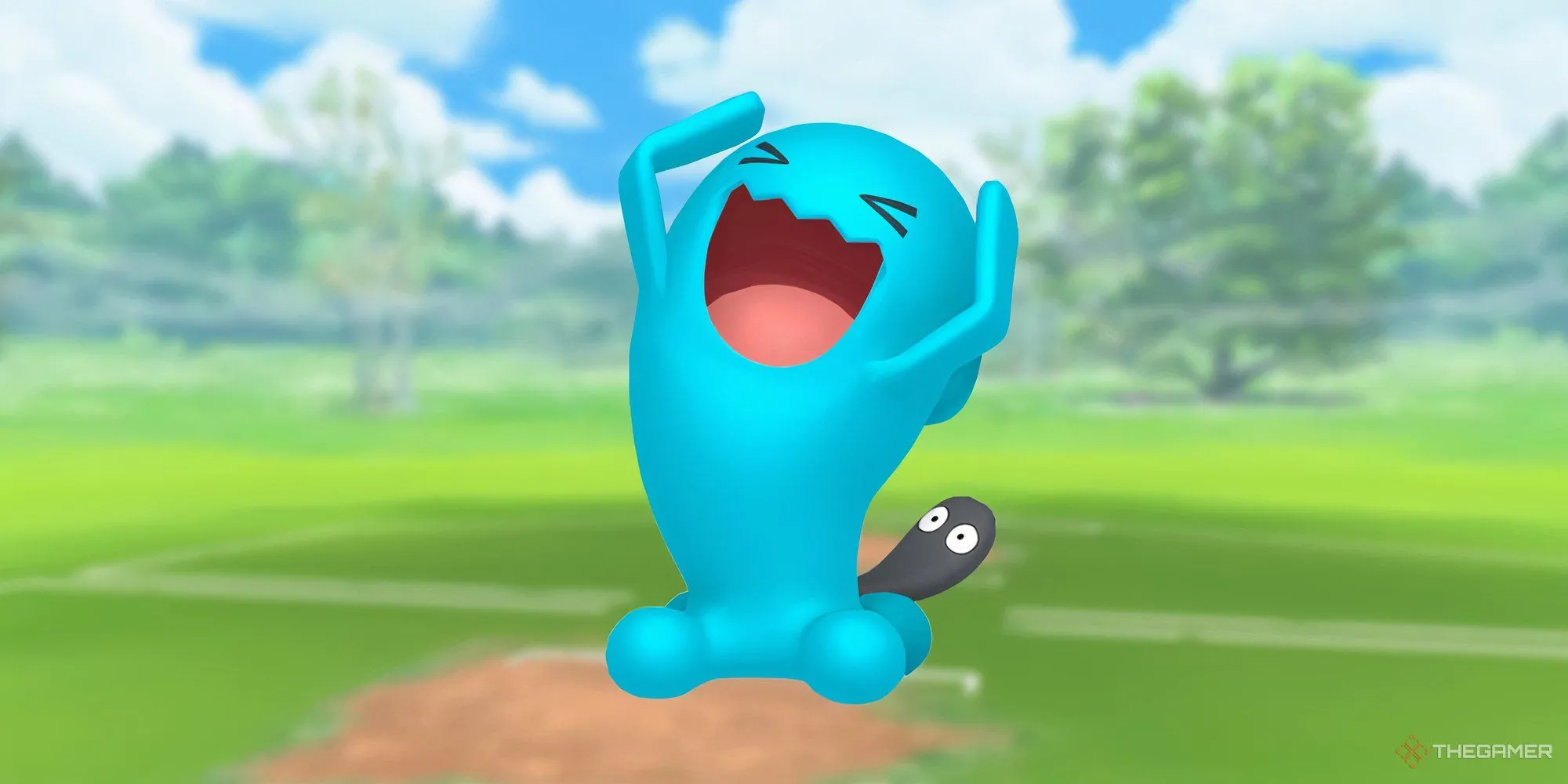 Pokemon Wobbuffet xuất hiện nổi bật trên nền chiến trường Pokemon Go sôi động.