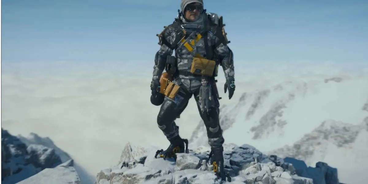 Sam Bridges trong bộ Squares Suit ngụy trang hiệu quả trên tuyết và đường nhựa trong Death Stranding 2