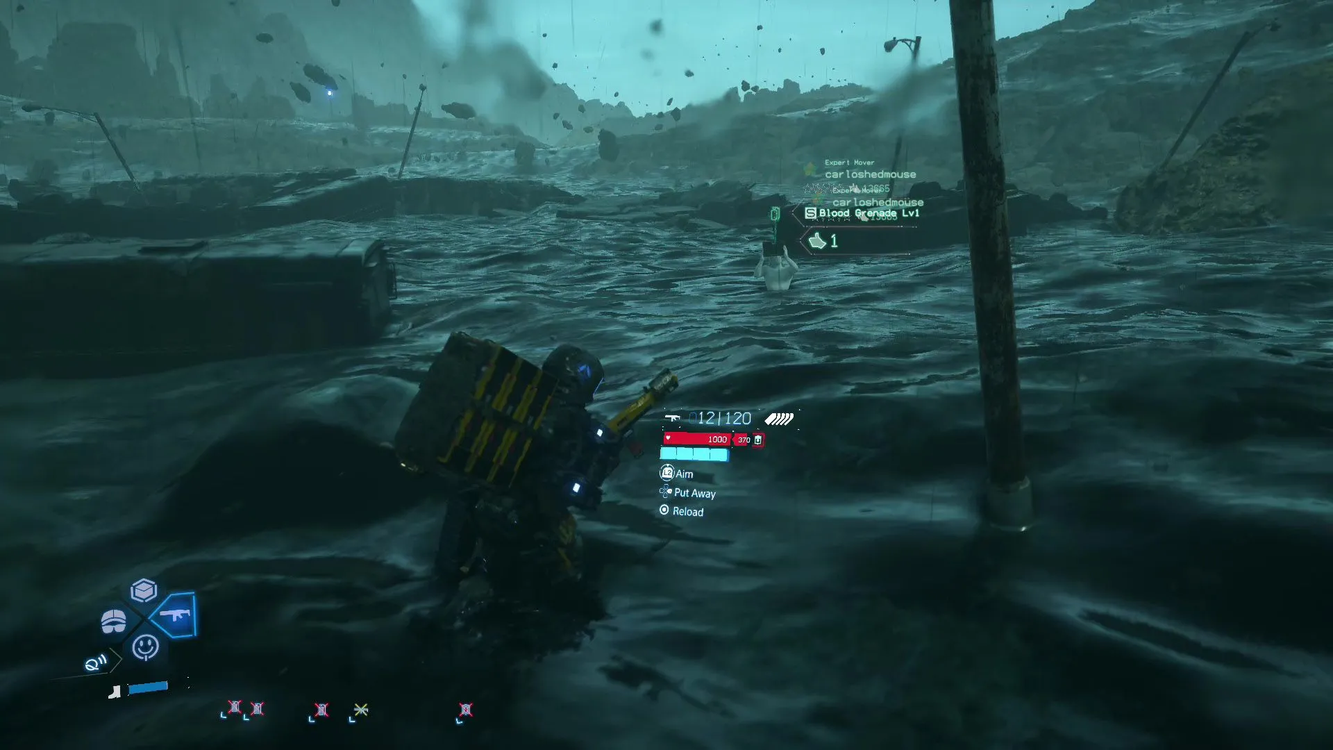 Vật phẩm Lựu Đạn Máu được tìm thấy trên chiến trường Death Stranding 2