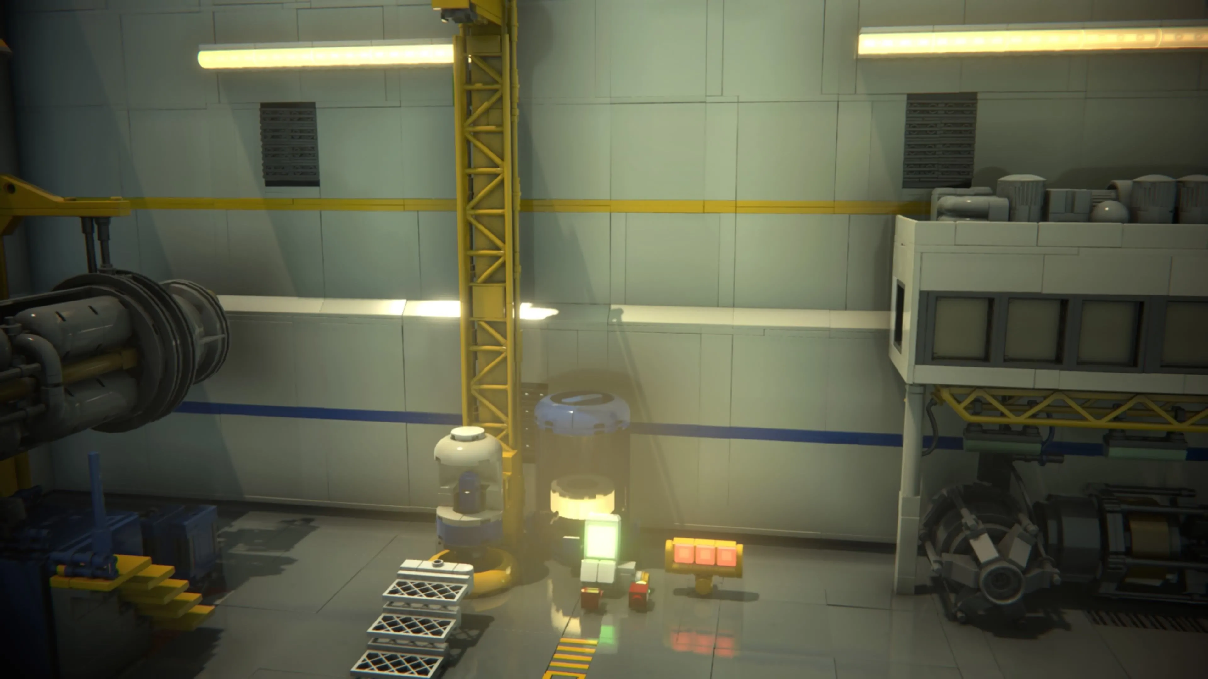 LEGO Voyagers: Blue đang ngồi trong một khoang máy gia tốc, trong khi Red điều khiển thiết bị đầu cuối để phóng Blue lên không trung, phục vụ mục đích huấn luyện phi hành gia