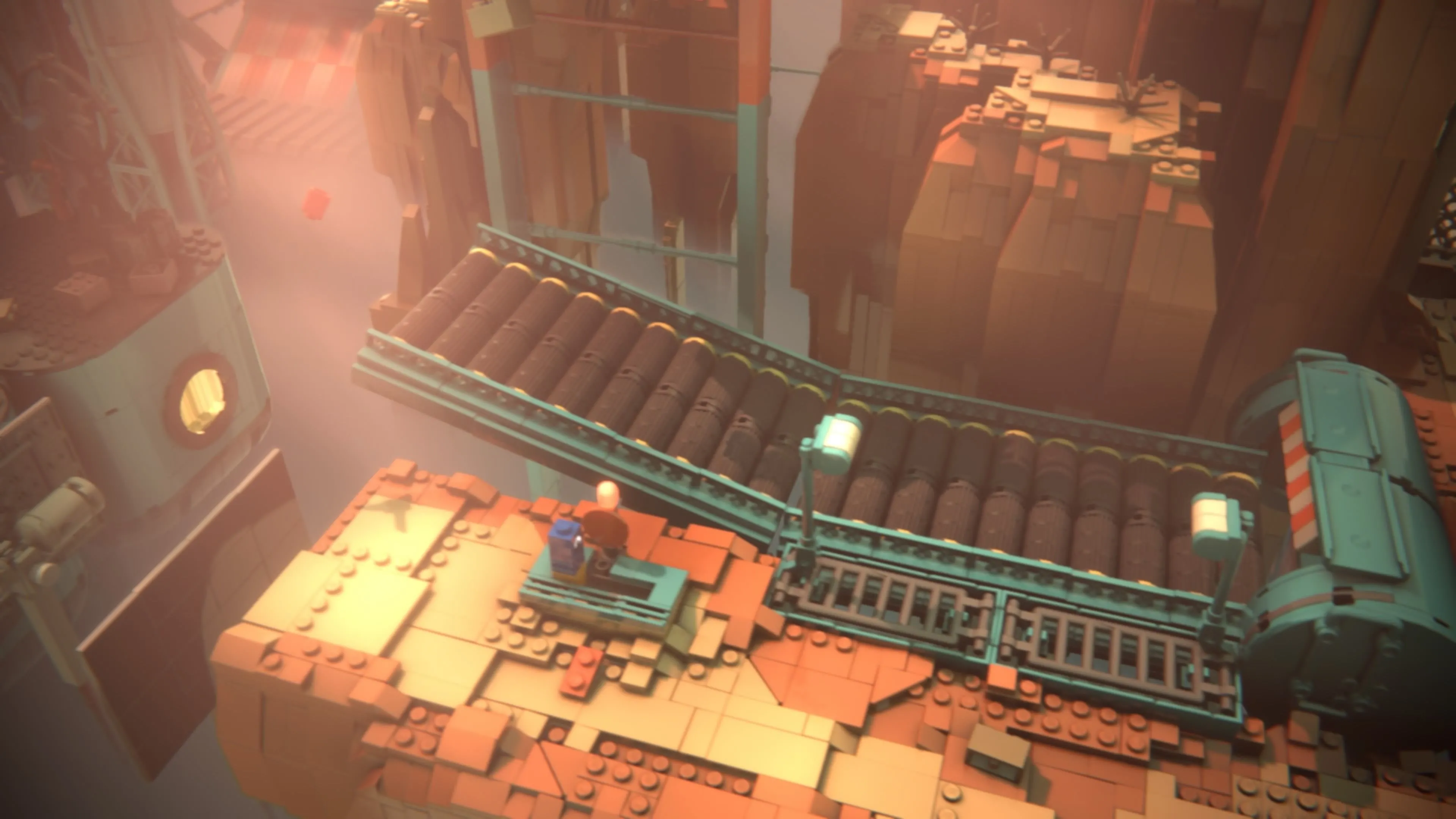 LEGO Voyagers: Một nhân vật đang tác động vào thanh trượt màu vàng trên một bảng điều khiển, loại bỏ viên gạch an toàn màu đỏ để tăng tốc băng chuyền