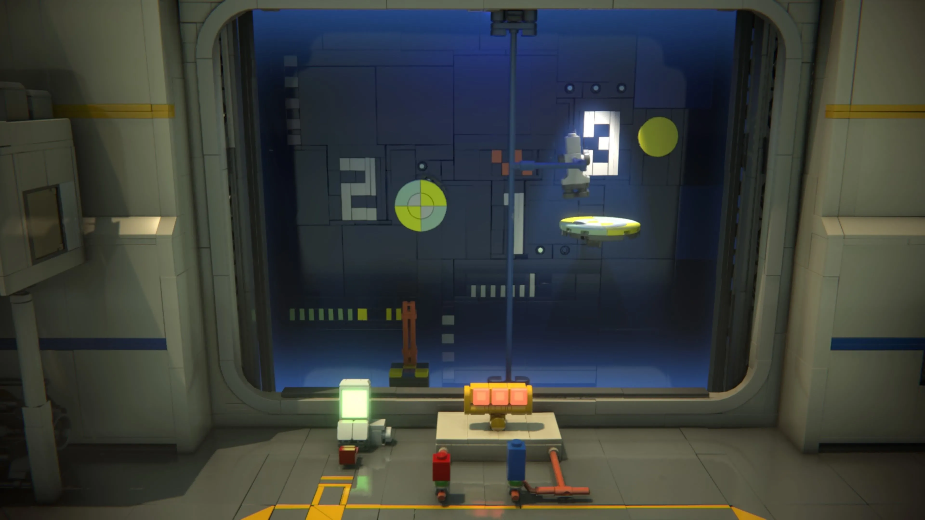 LEGO Voyagers: Một tên lửa mini đang bay lượn trên một nền tảng hạ cánh lớn trong một buồng kính, sẵn sàng cho thử thách hạ cánh chính xác