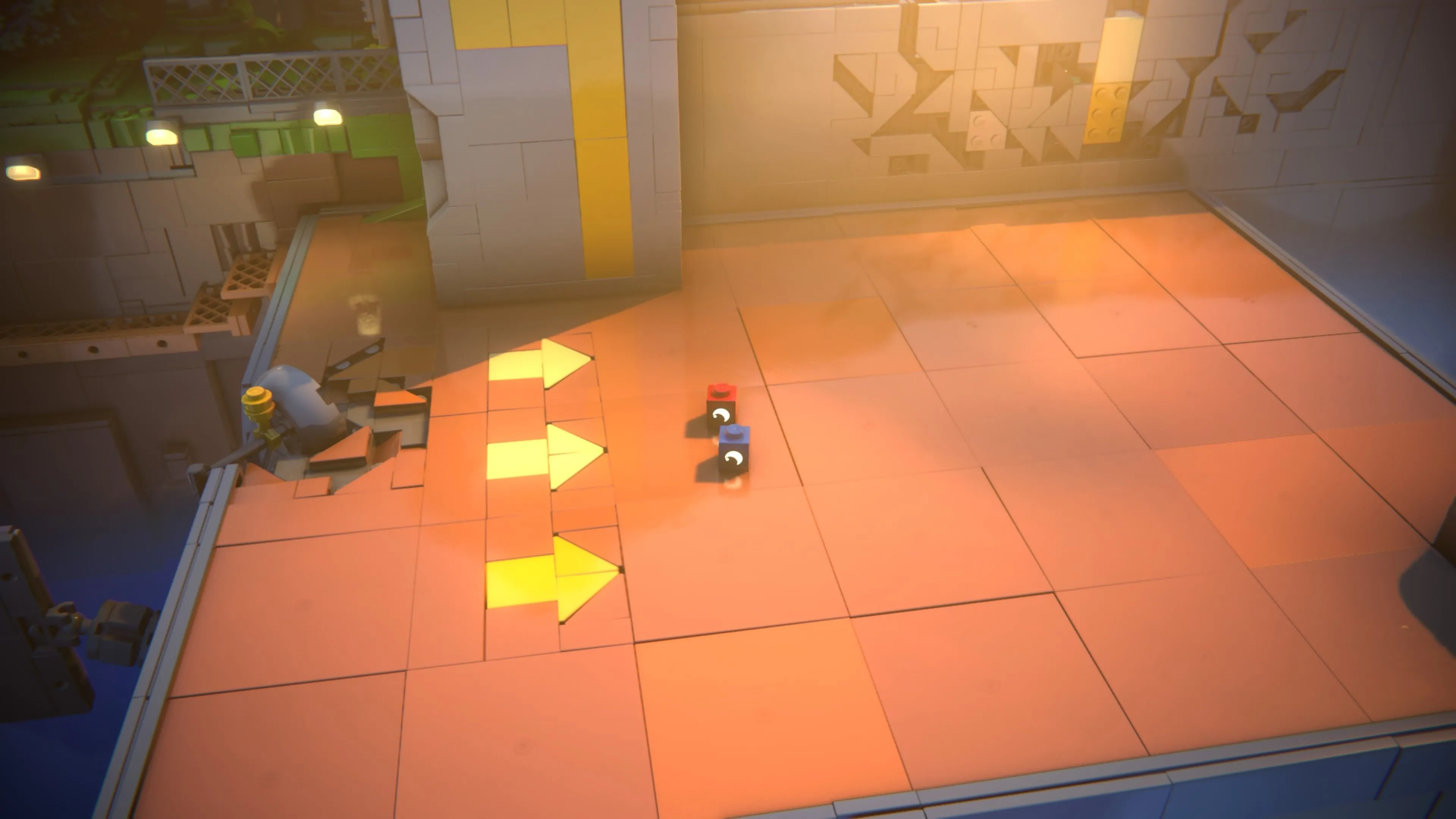 Red và Blue đứng trước một con đường dường như bế tắc trong thế giới LEGO Voyagers