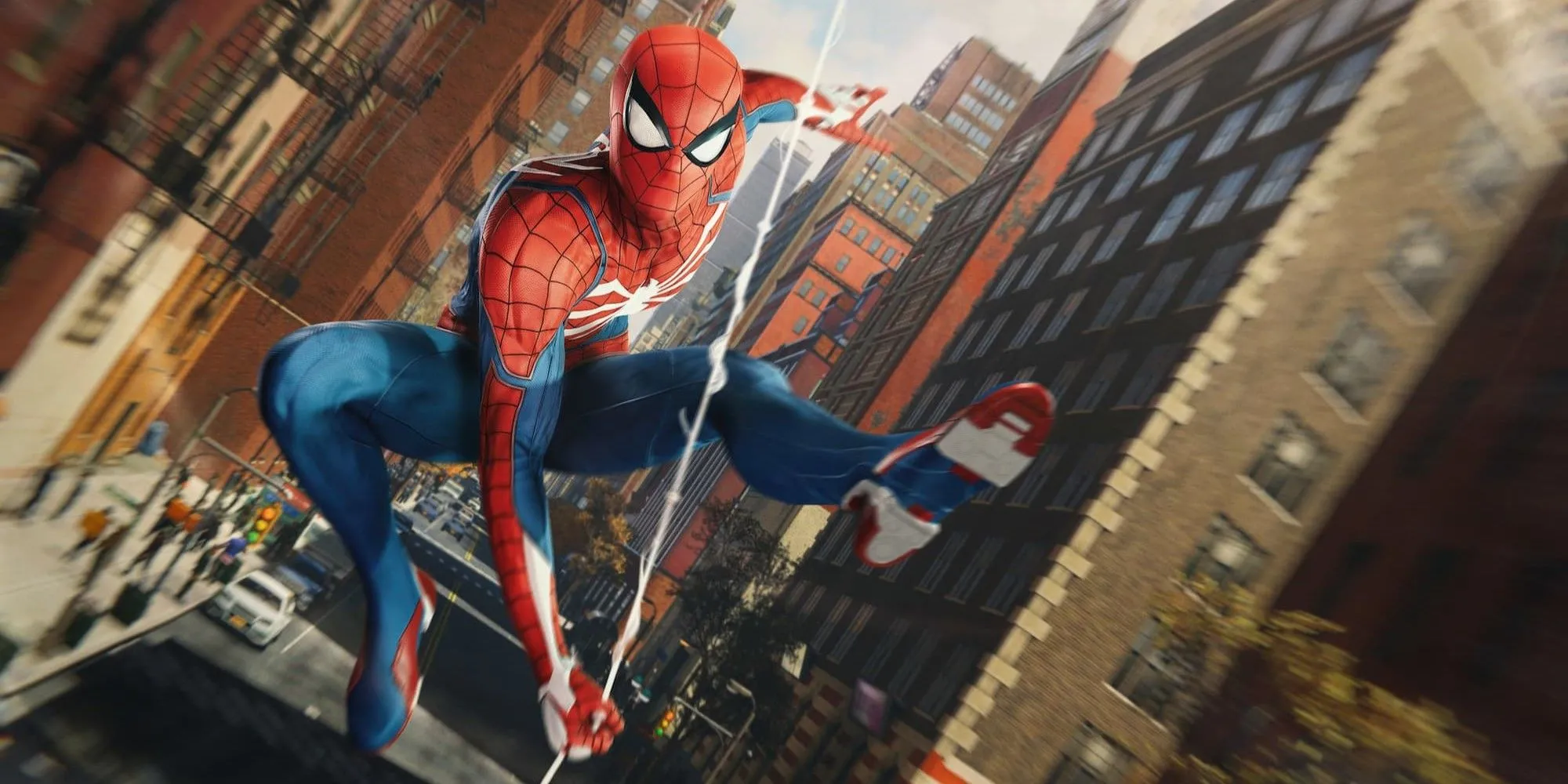 Spider-Man đu tơ lượn lờ giữa những tòa nhà chọc trời của New York trong Marvel's Spider-Man Remastered